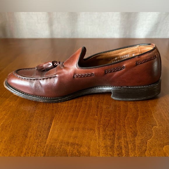 Allen Edmonds•leather tassel loafers•men’s 9 1/2•rich chestnut brown•made in USA main image 13